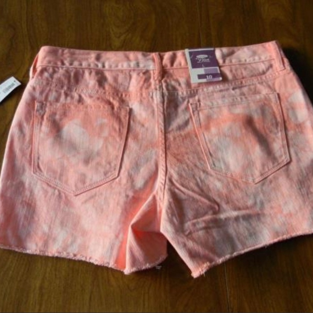 Tie Dye cut off shorts- Old Navy Diva